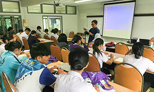 ม.ราชภัฏสุราษฎร์ธานี จัดอบรมเทคนิคการสอบ TOEIC พิชิตคะแนน 500