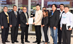 ‘จับกัง1’ มอบคณะที่ปรึกษาฯ รับหนังสือร้องทุกข์คลี่คลายปัญหาแรงงาน