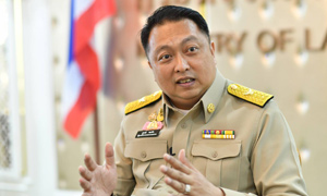 ‘รมว.สุชาติ’ ปลื้ม!! ประชาชนพอใจผลงานกระทรวงแรงงาน ชื่นชมให้กำลังใจ ขรก.ช่วยขับเคลื่อนภารกิจ ก้าวผ่านโควิด -19 ไปให้ได้