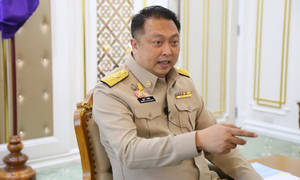 รมว.สุชาติ สั่ง ปูพรมตรวจโควิด-19 เชิงรุก แก่แรงงานในโรงงาน 7 จังหวัดพื้นที่เสี่ยง