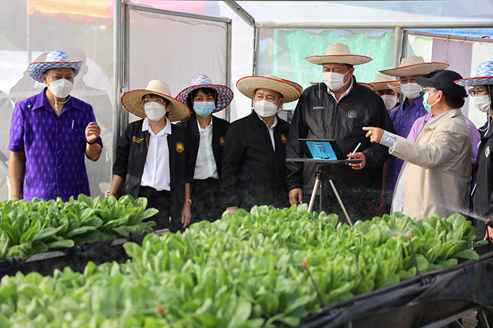 รมว.เฮ้ง ลุยพิษณุโลก สร้างเกษตรอัจฉริยะ (Smart Farmer) ตามข้อสั่งการลุงตู่