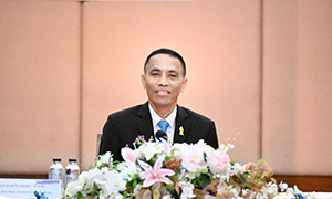 สอศ. กำหนดทิศทางพัฒนาหลักสูตรอาชีวะ