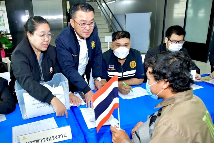 กระทรวงแรงงาน รับ 130 แรงงานไทย พร้อมแนะนำการรับสิทธิประโยชน์กองทุนฯ