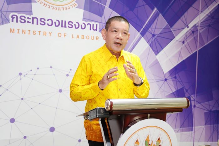 พิพัฒน์ผุดไอเดียส่งเสริมอาชีพอิสระทุกตำบล ตั้งเป้าเป็นกระทรวงเศรษฐกิจ ชู “6 ก” สร้างหลักประกันผู้ใช้แรงงาน