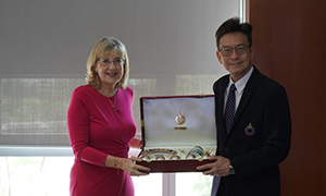 ม.รังสิต ให้การต้อนรับเอกอัครราชทูตรูมาเนียประจำประเทศไทย
