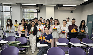 นักศึกษาต่างชาติ ม.รังสิต เรียนรู้ภาษา&ndash;วัฒนธรรมไทยผ่านการทำกระทง