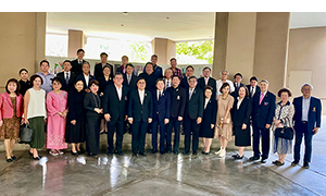 อธิการบดีจุฬาฯ มอบพระเกี้ยวองค์จำลองและพระบรมรูปจำลองสองรัชกาล แก่ผู้บริจาคเงินสนับสนุนสภากาชาดไทย ปี 2568 ครั้งที่ 2