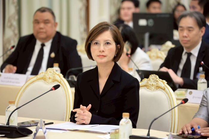 "ตรีนุช" สั่งกรมการจัดหางานเร่งประสาน ตำรวจ และ กระทรวง DE ลุยปราบนายหน้าเถื่อน หลอกลวงคนไปทำงาน หลังข้อมูลจากสถาบันวิจัยด้านความมั่นคงทางไซเบอร์ ระบุคนไทย 6 ใน 10 เคยถูกหลอกจากมิจฉาชีพ