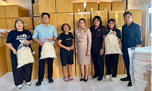 ราชมงคลสุวรรณภูมิ จับมือคลังอยุธยา ยกระดับเศษดอกไม้สู่ผลิตภัณฑ์สร้างรายได้ หนุนเศรษฐกิจชุมชนอย่างยั่งยืน