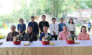 มทร.ล้านนา จัดกิจกรรมประเพณีปี๋ใหม่เมือง สืบสานฮีตฮอยพื้นถิ่น ชู &ldquo;ศิลปะลายคำ-อาหารพื้นถิ่น&rdquo; สร้างสีสันสงกรานต์ล้านนา